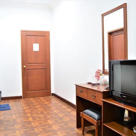 Zen Rooms Basic Cipanas Km.78 Esterno foto